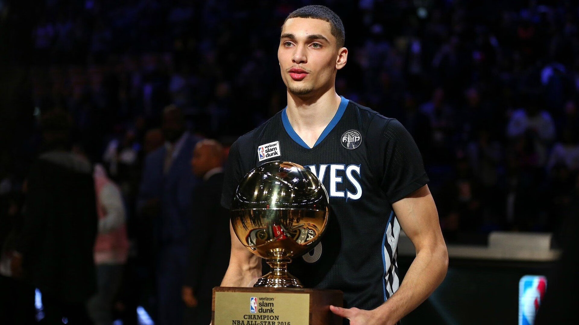 开云app下载-《明星助阵：知名主播加入电竞赛事直播》，电竞 明星赛